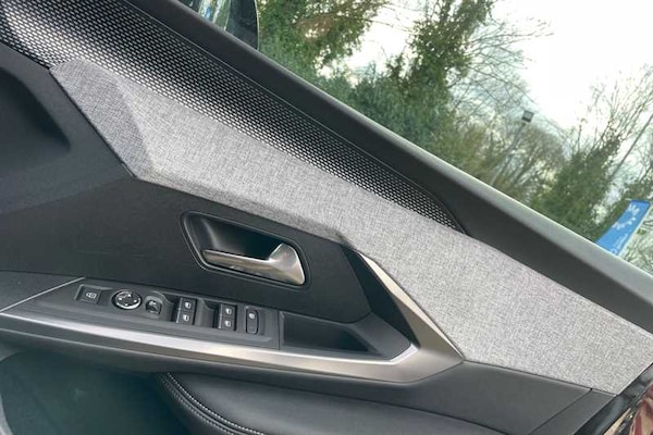Used Peugeot E-3008 2024 for sale - 74558253: Photo 39