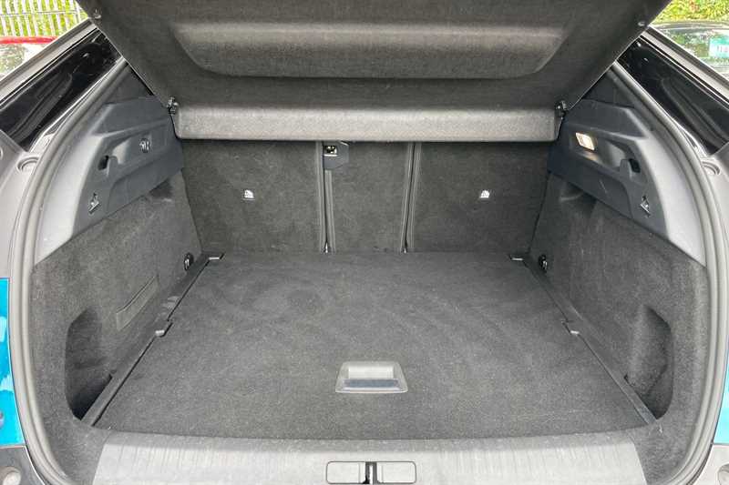 Used Peugeot E-3008 2024 for sale - 76204121: Photo 25