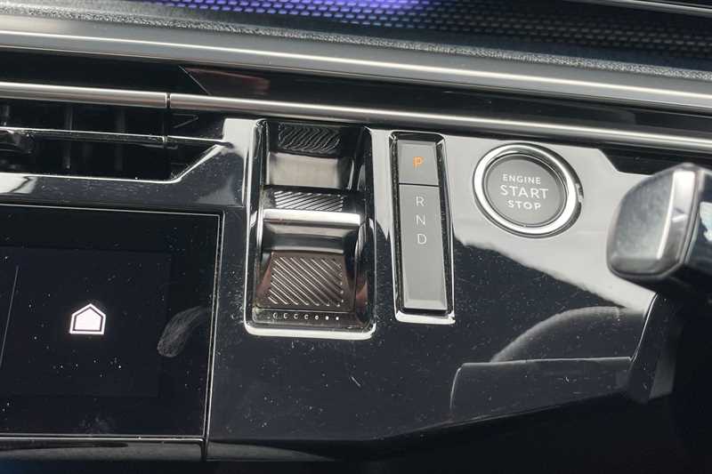 Used Peugeot E-3008 2024 for sale - 76204121: Photo 30