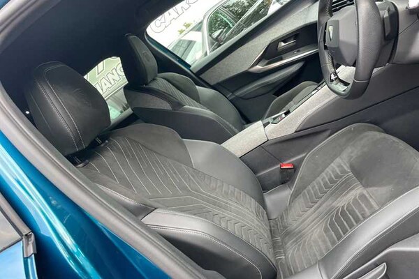 Used Peugeot E-3008 2024 for sale - 76204121: Photo 49
