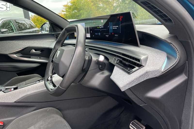 Used Peugeot E-3008 2024 for sale - 76204121: Photo 51