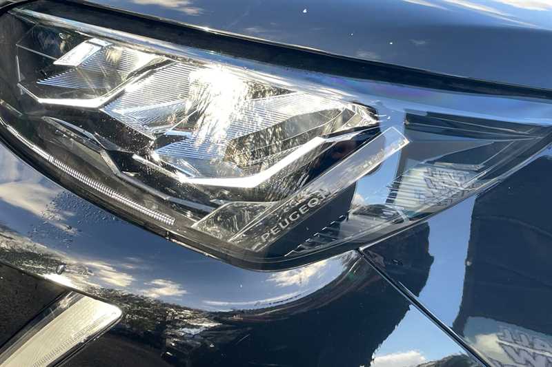 Used Peugeot 2008 2023 for sale - 76552603: Photo 30