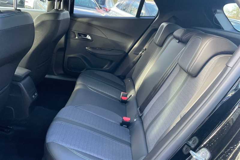 Used Peugeot 2008 2023 for sale - 76552603: Photo 33