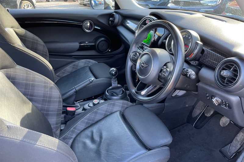 Used MINI Hatch 2018 for sale - 77146376: Photo 12