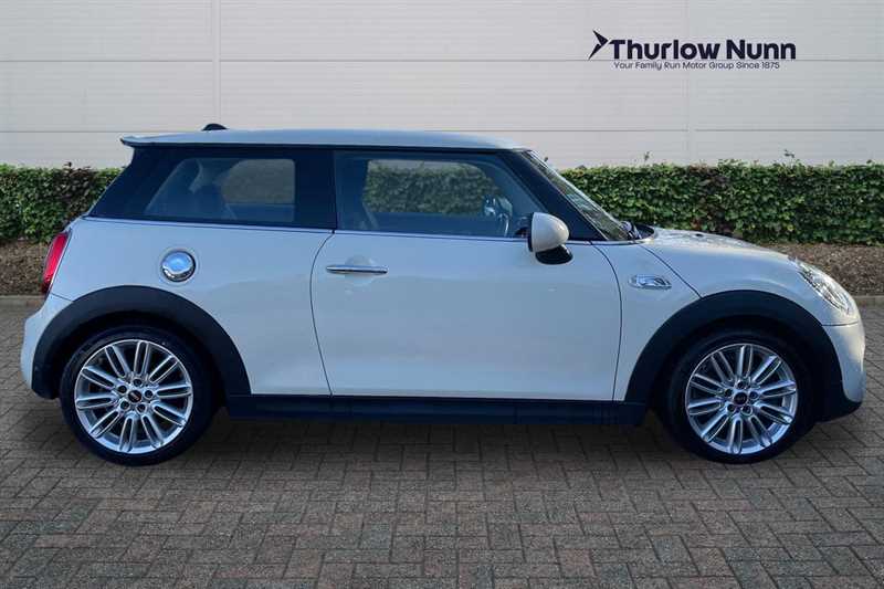 Used MINI Hatch 2018 for sale - 77146376: Photo 2
