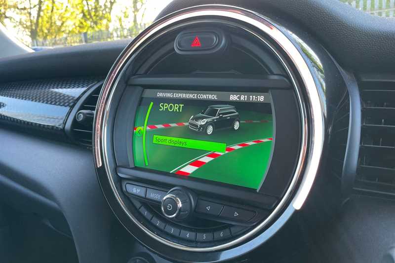 Used MINI Hatch 2018 for sale - 77146376: Photo 30