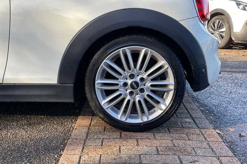 Used MINI Hatch 2018 for sale - 77146376: Photo 9