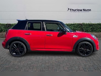 Used MINI Hatch 2019 for sale - 78187211: Photo