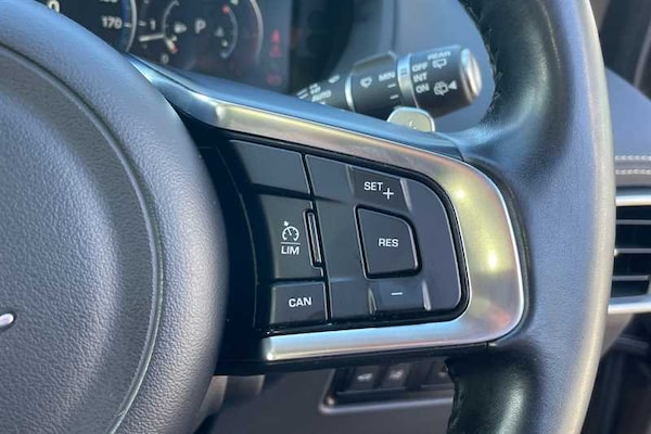 Used Jaguar F-Pace 2016 for sale - 76204334: Photo 22