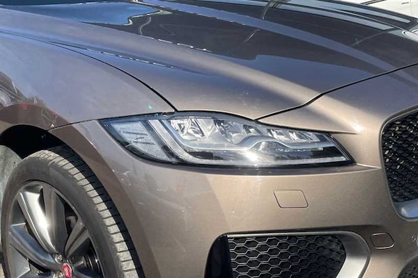 Used Jaguar F-Pace 2016 for sale - 76204334: Photo 31