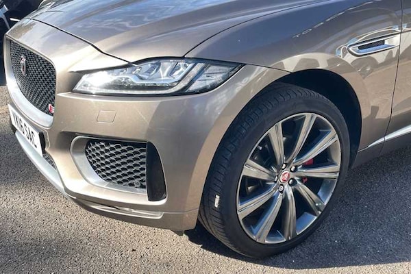 Used Jaguar F-Pace 2016 for sale - 76204334: Photo 33