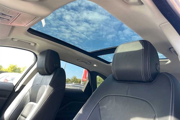 Used Jaguar F-Pace 2016 for sale - 76204334: Photo 39