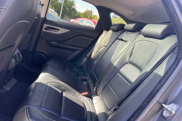 Used Jaguar F-Pace 2016 for sale - 76204334: Photo 40