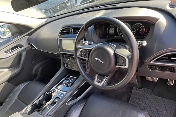 Used Jaguar F-Pace 2016 for sale - 76204334: Photo 52