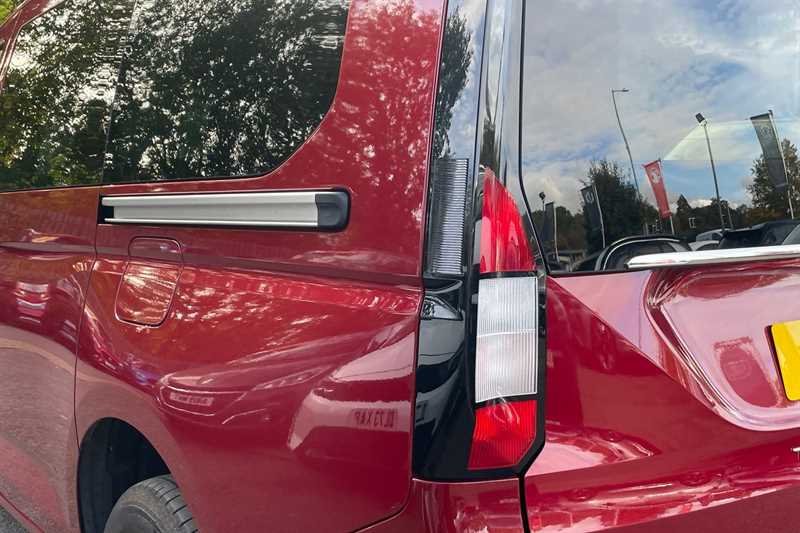 Used Ford Grand Tourneo Connect 2023 for sale - 76315844: Photo 36