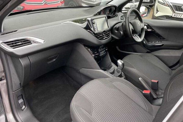 Used Peugeot 208 2019 for sale - 76204298: Photo 13