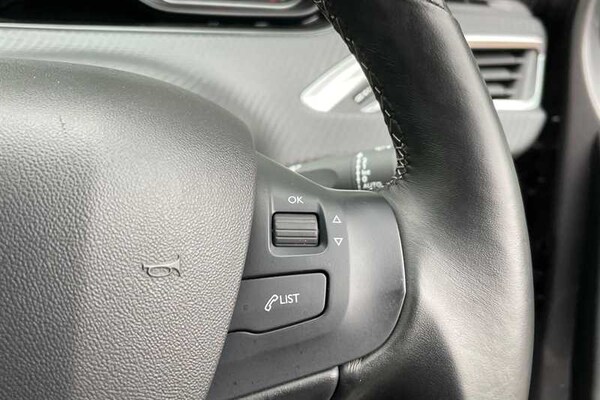 Used Peugeot 208 2019 for sale - 76204298: Photo 22