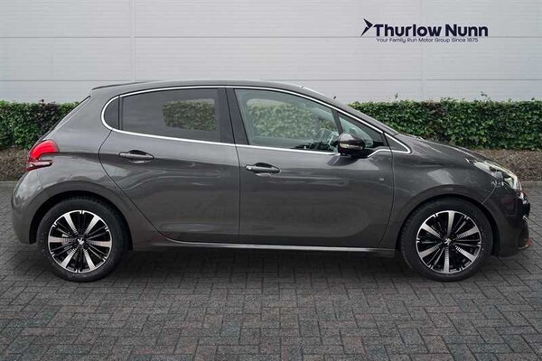 Used Peugeot 208 2019 for sale - 76204298: Photo 2