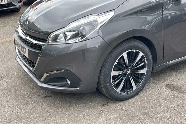 Used Peugeot 208 2019 for sale - 76204298: Photo 35