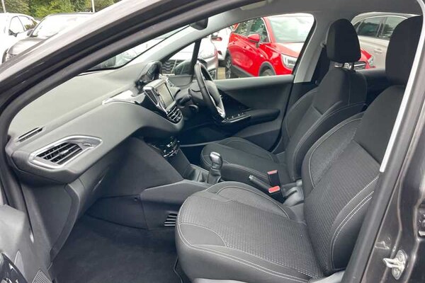 Used Peugeot 208 2019 for sale - 76204298: Photo 36