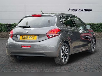 Used Peugeot 208 2019 for sale - 76204298: Photo 3