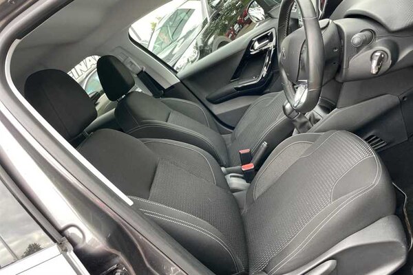 Used Peugeot 208 2019 for sale - 76204298: Photo 44