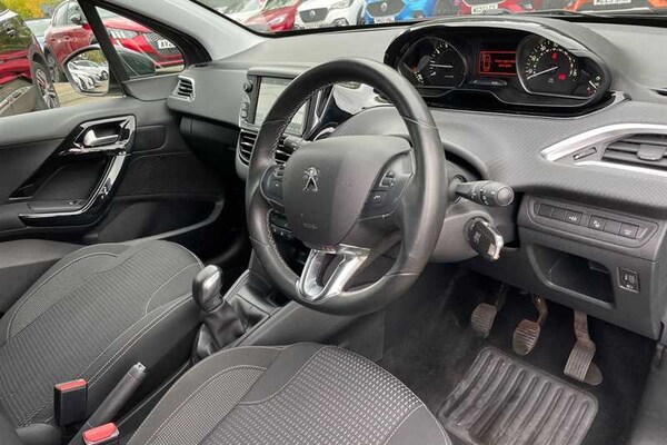Used Peugeot 208 2019 for sale - 76204298: Photo 45