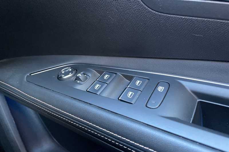 Used Peugeot 3008 2021 for sale - 77471740: Photo 15