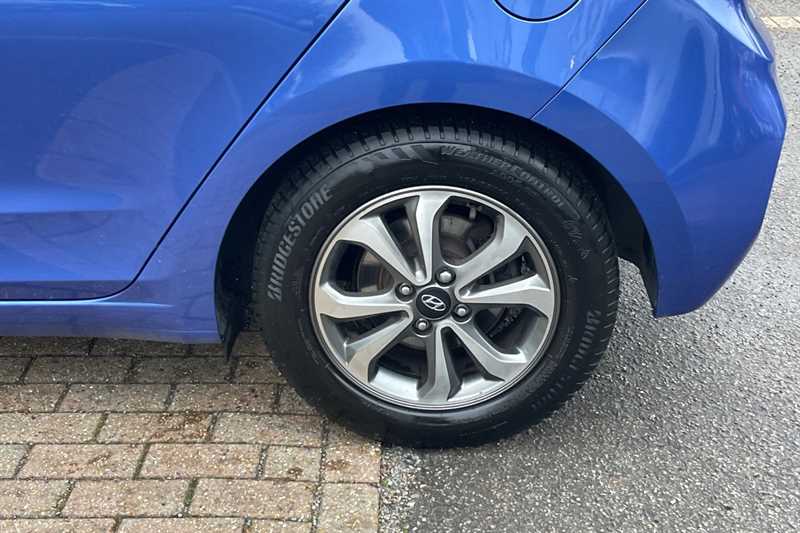 Used Hyundai i20 2018 for sale - 77513861: Photo 9