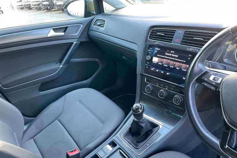 Used Volkswagen Golf 2019 for sale - 76773583: Photo 14