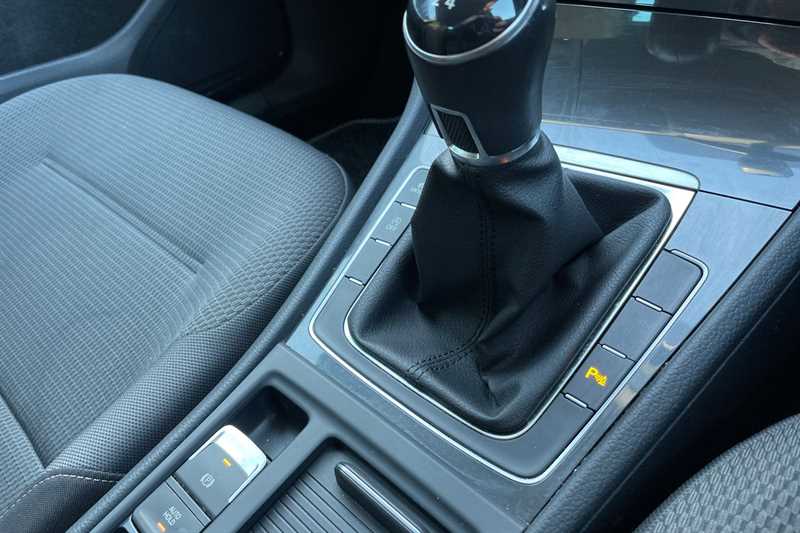 Used Volkswagen Golf 2019 for sale - 76773583: Photo 26