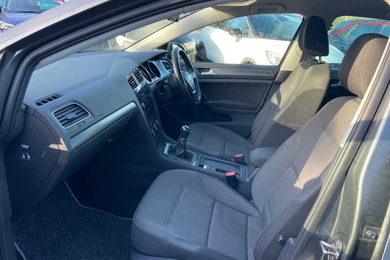 Used Volkswagen Golf 2019 for sale - 76773583: Photo 33