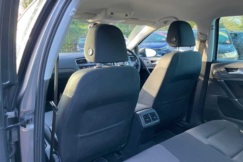 Used Volkswagen Golf 2019 for sale - 76773583: Photo 36