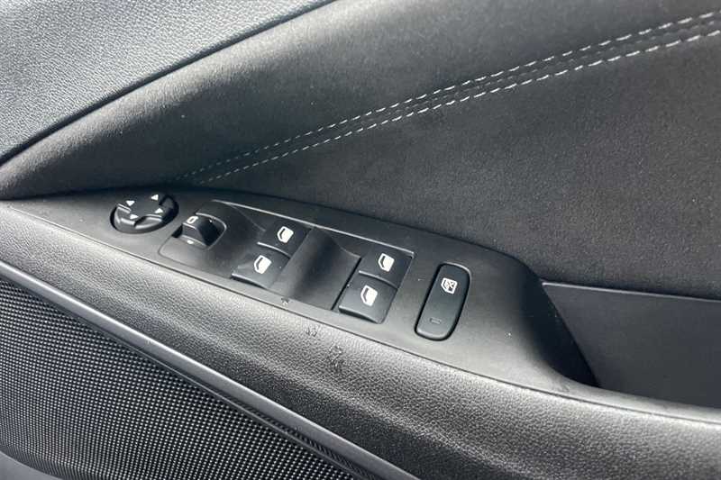 Used Vauxhall Crossland 2022 for sale - 76318766: Photo 16