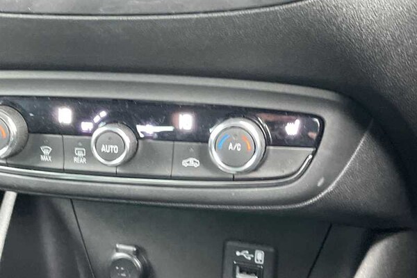 Used Vauxhall Crossland 2022 for sale - 76318766: Photo 26