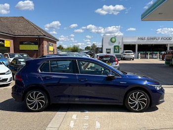 Used Volkswagen Golf 2021 for sale - 75884024: Photo