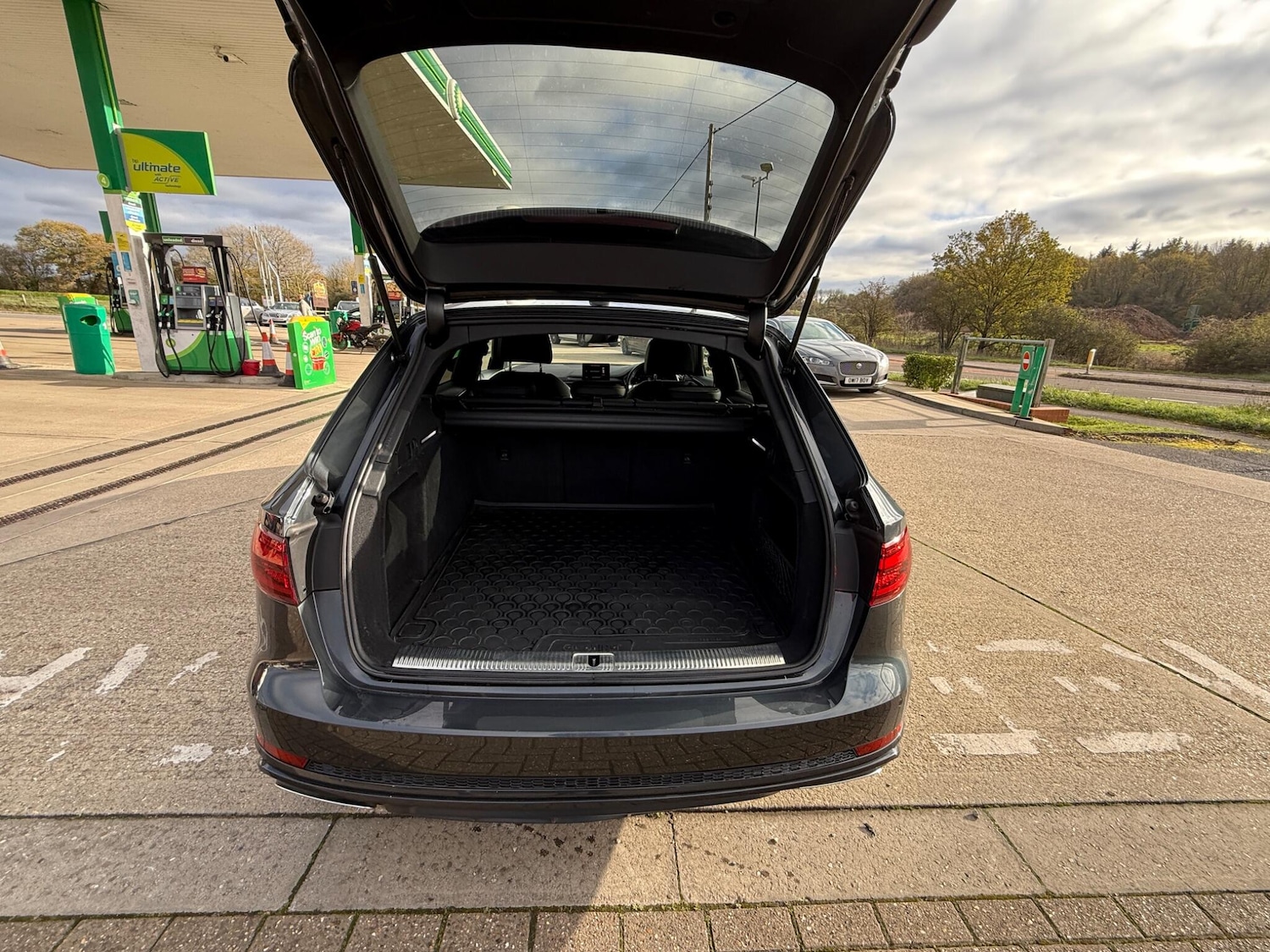 Used Audi A4 2019 for sale - 76645608: Photo 18