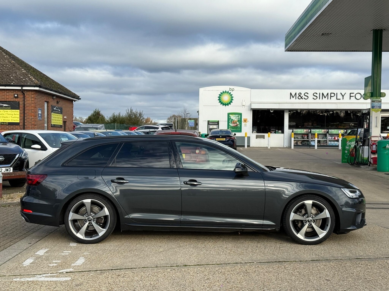 Used Audi A4 2019 for sale - 76645608: Photo 3