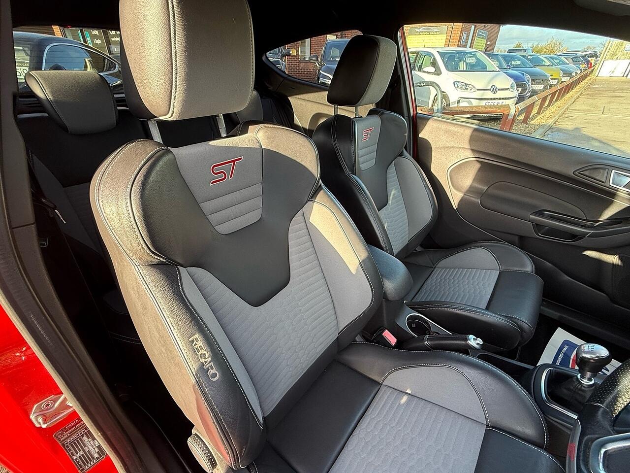 Used Ford Fiesta 2017 for sale - 76786886: Photo 32