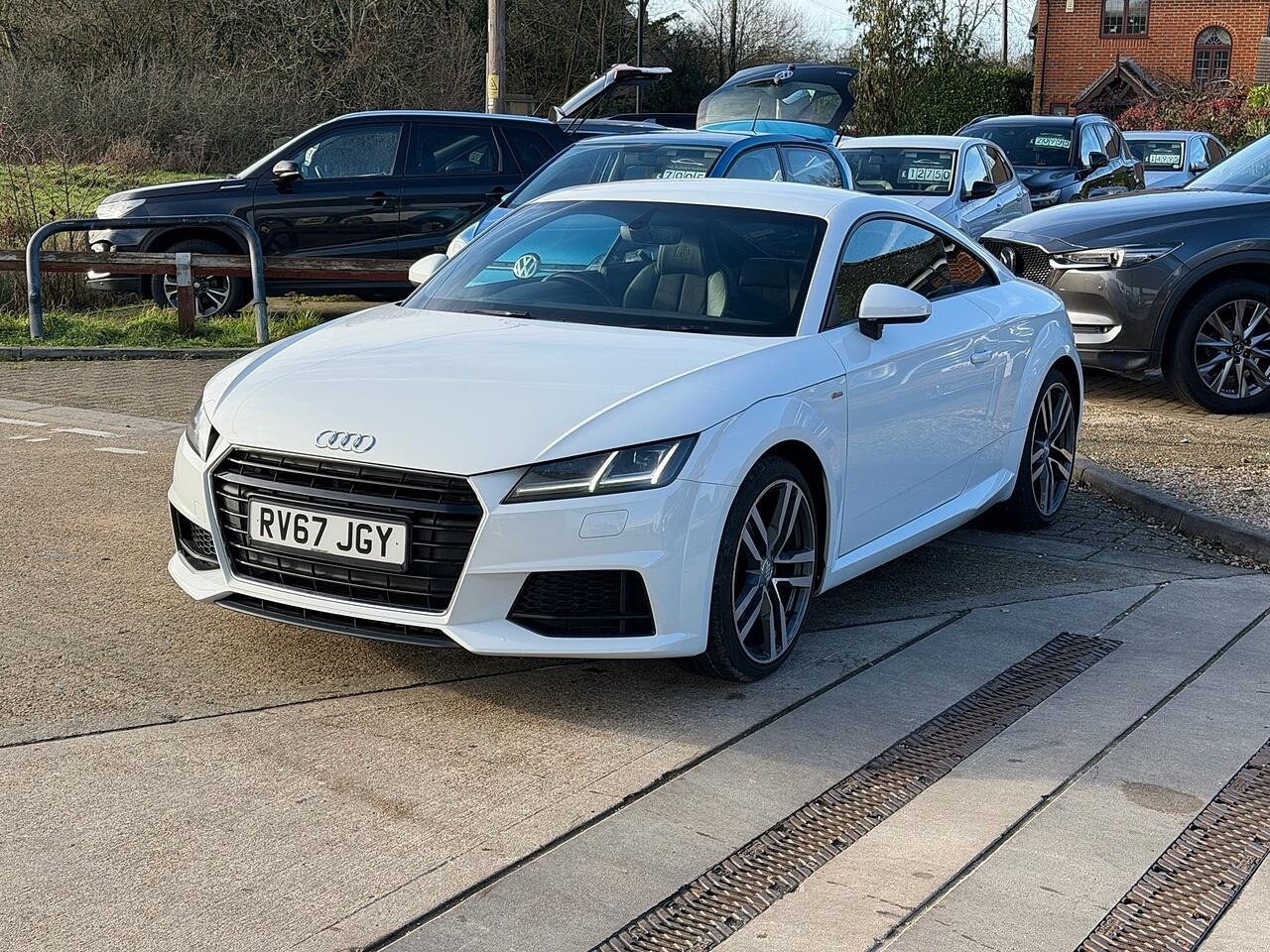 Used Audi TT 2017 for sale - 77230373: Photo 2