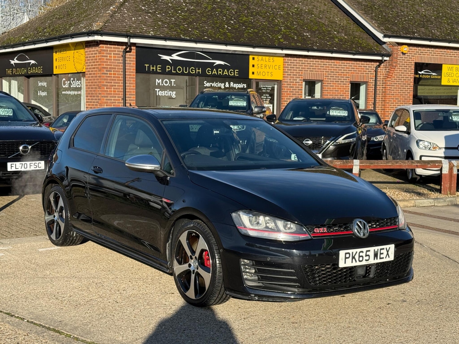 Used Volkswagen Golf 2015 for sale - 76633098: Photo 2