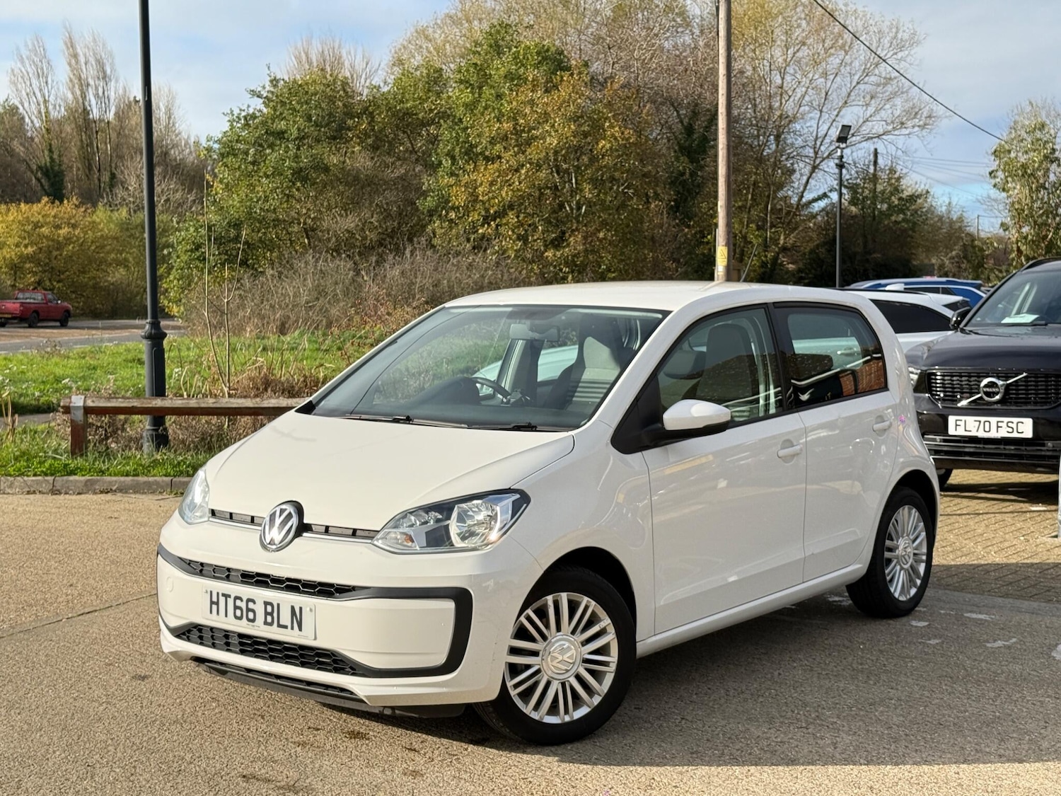 Used Volkswagen up! 2017 for sale - 76632636: Photo 10