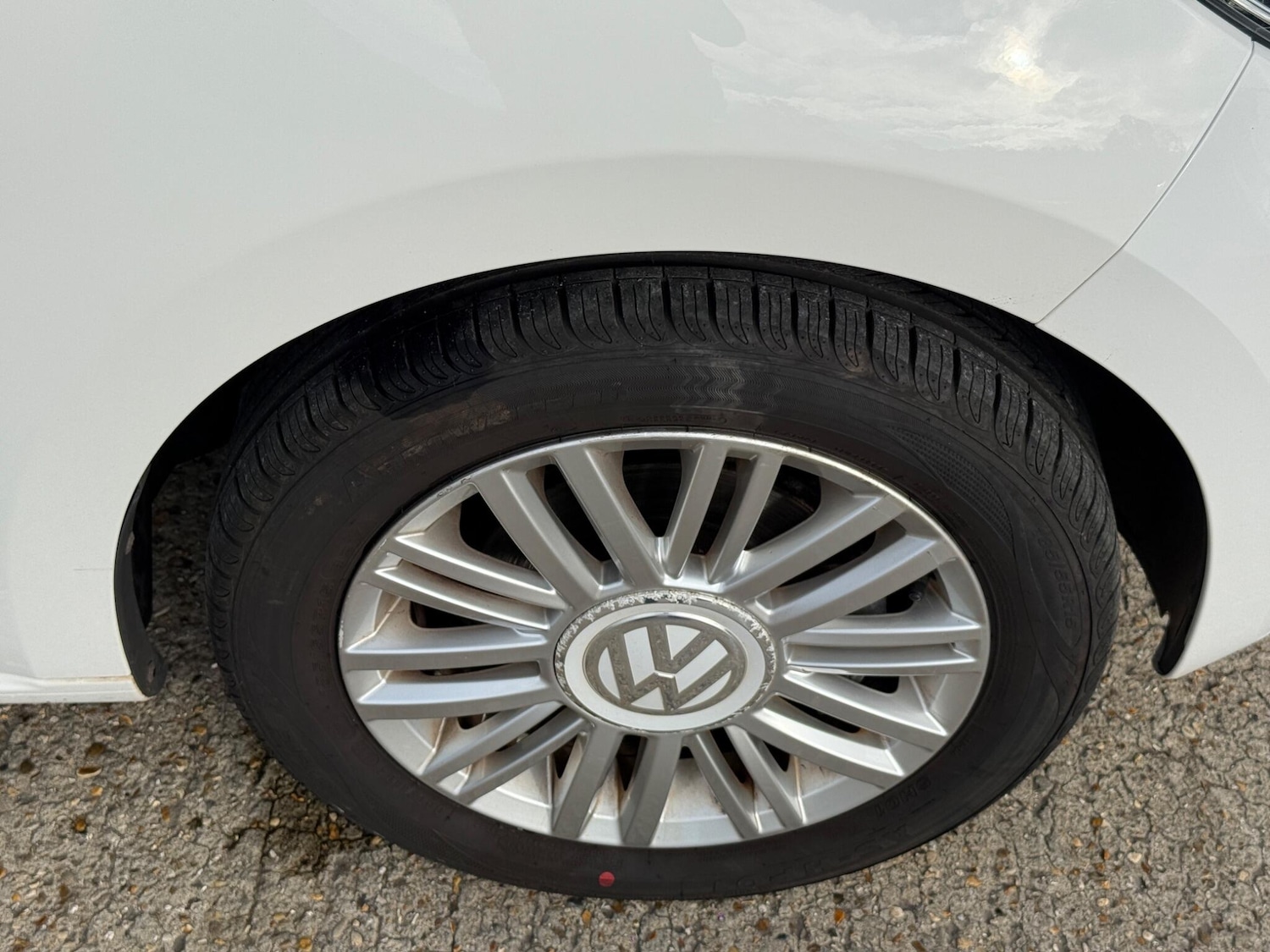 Used Volkswagen up! 2017 for sale - 76632636: Photo 16