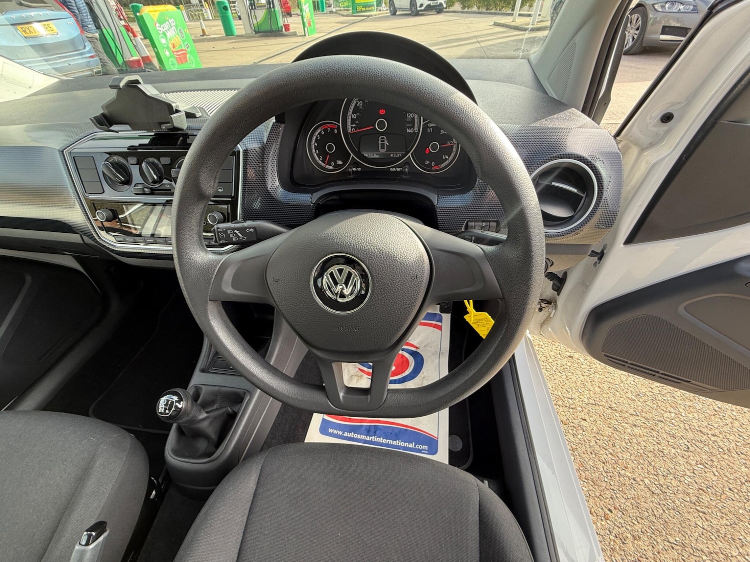 Used Volkswagen up! 2017 for sale - 76632636: Photo 18