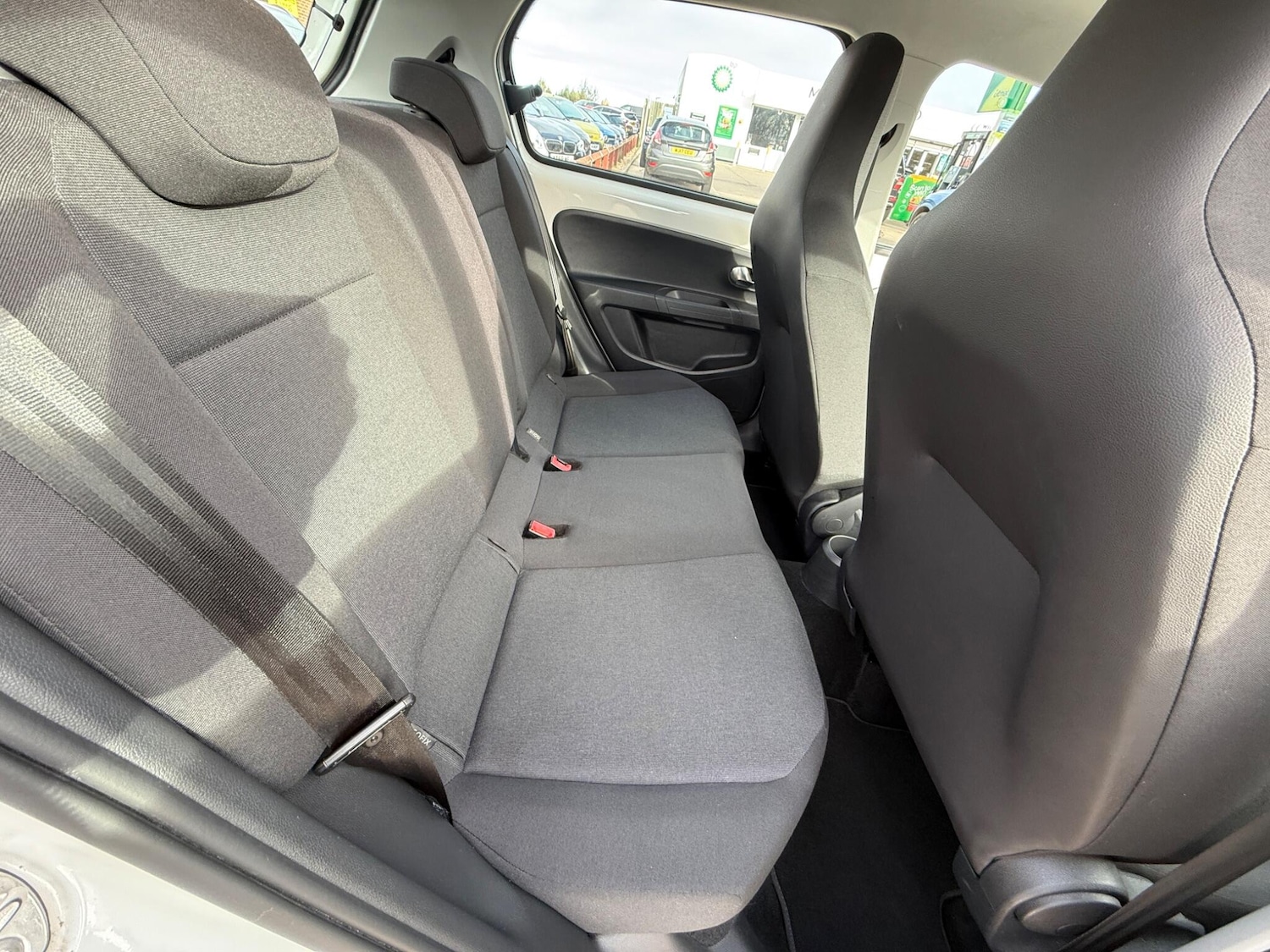 Used Volkswagen up! 2017 for sale - 76632636: Photo 22