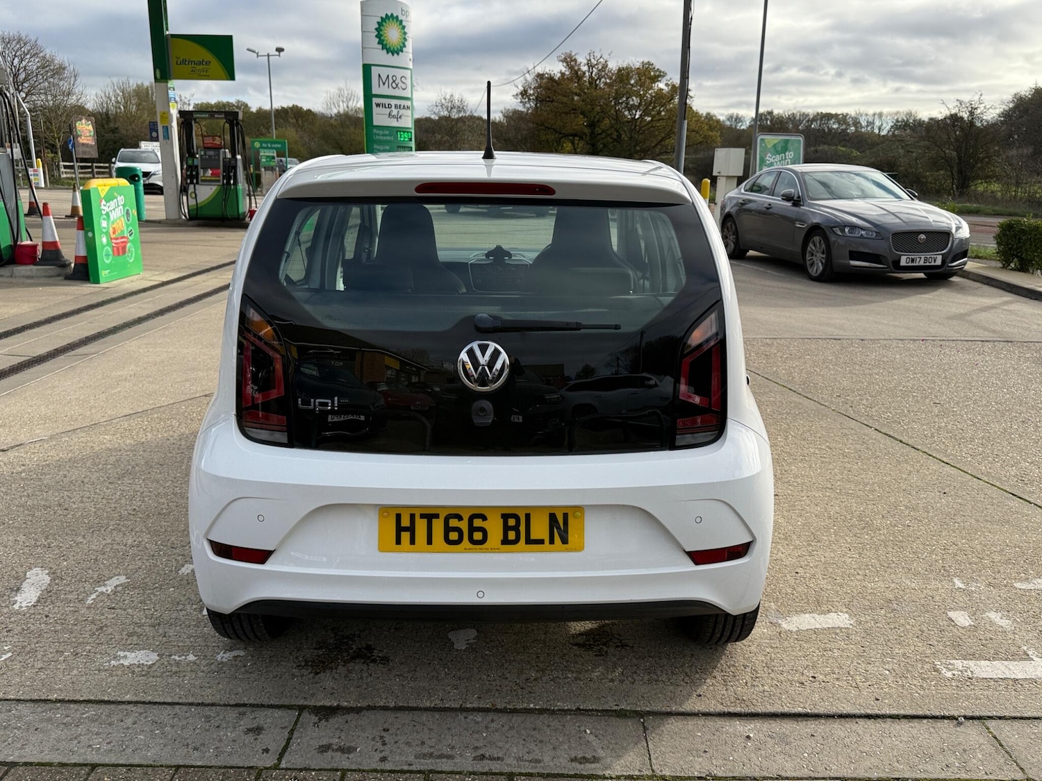 Used Volkswagen up! 2017 for sale - 76632636: Photo 6