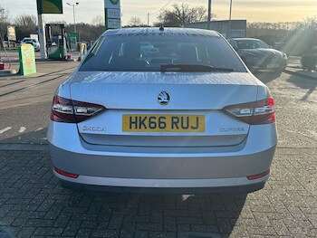 Used Skoda Superb 2017 for sale - 76936226: Photo