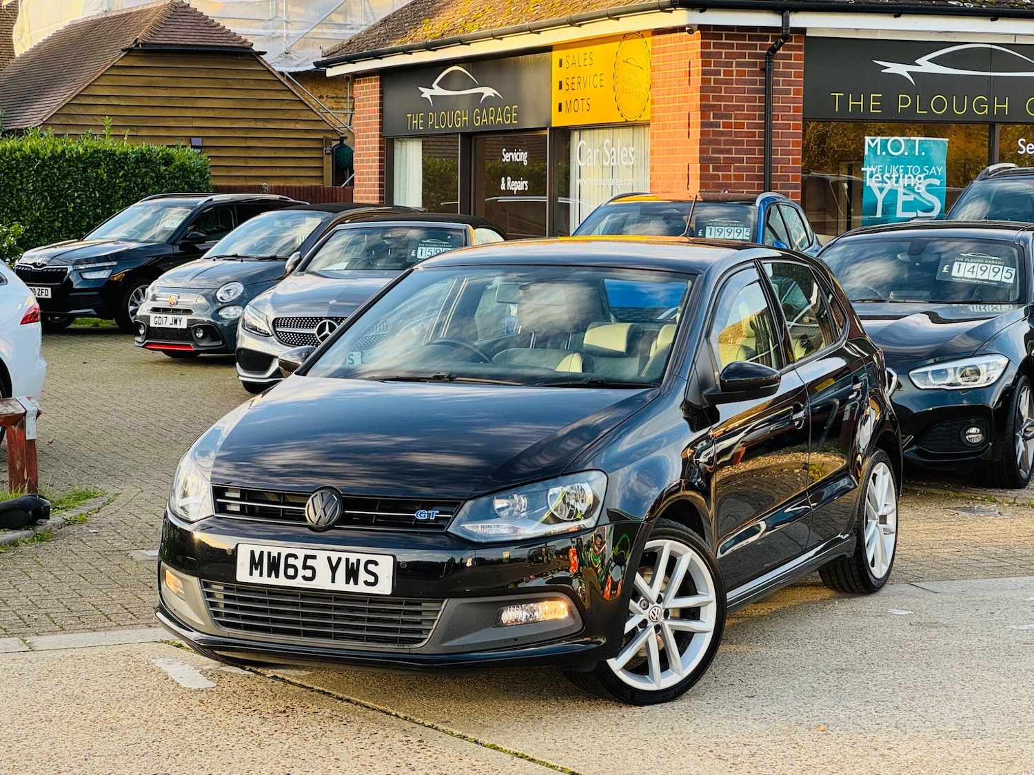 Used Volkswagen Polo 2015 for sale - 76485728: Photo 1