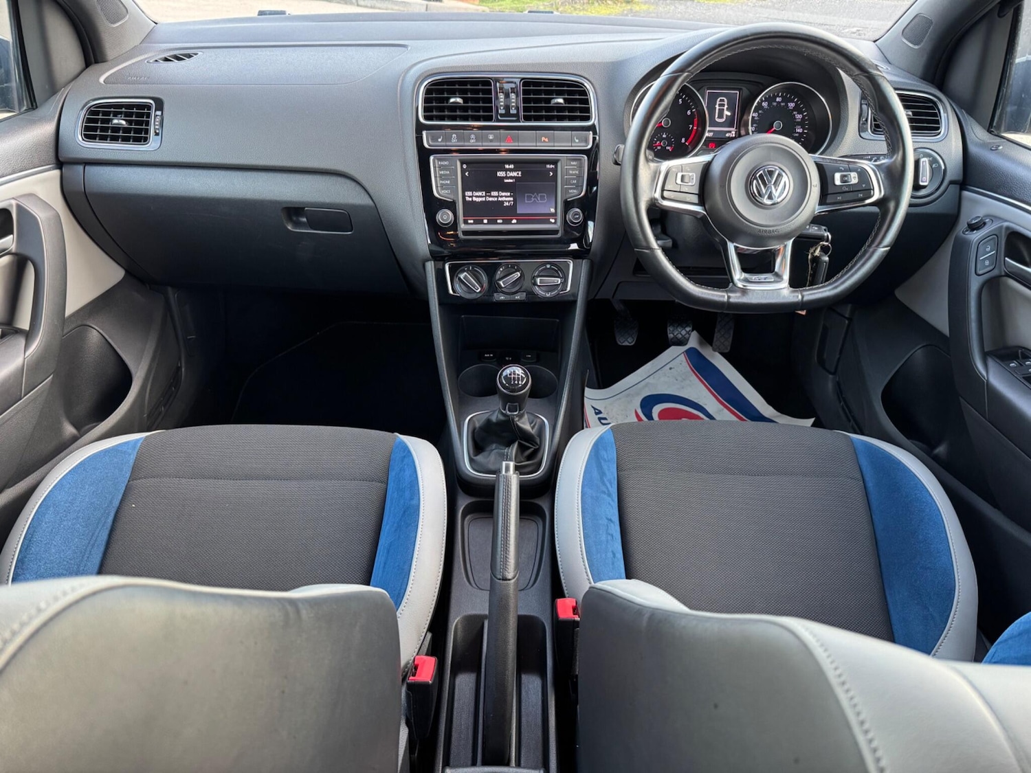 Used Volkswagen Polo 2015 for sale - 76485728: Photo 15