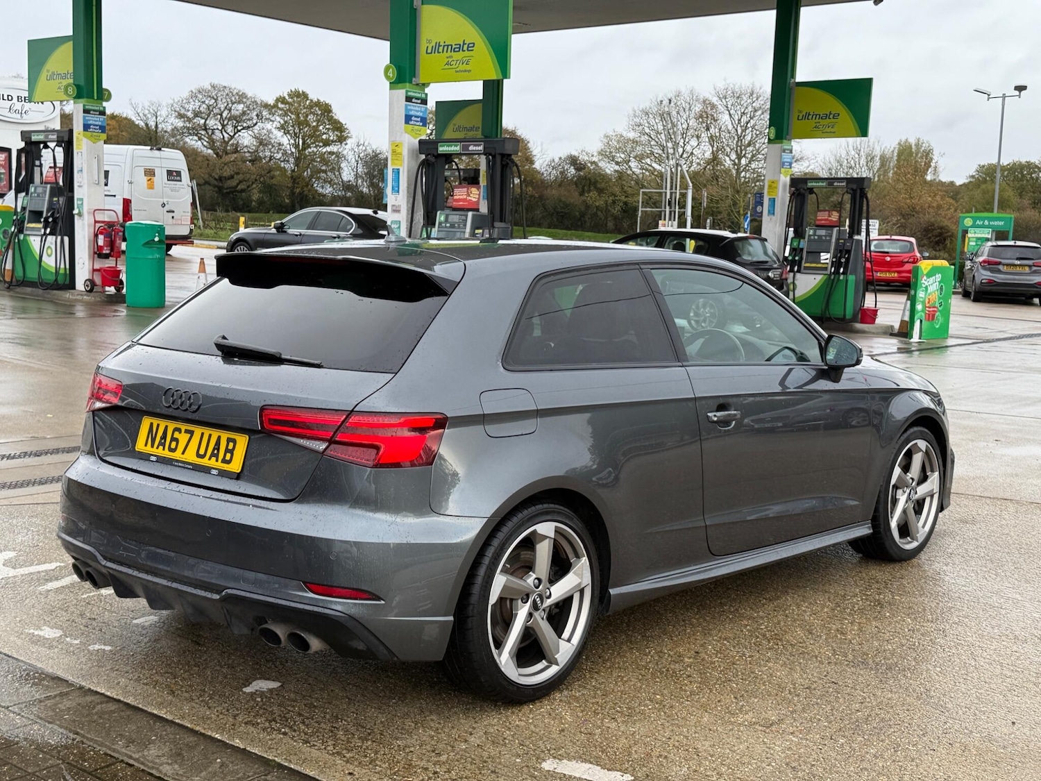 Used Audi A3 2017 for sale - 76990671: Photo 4